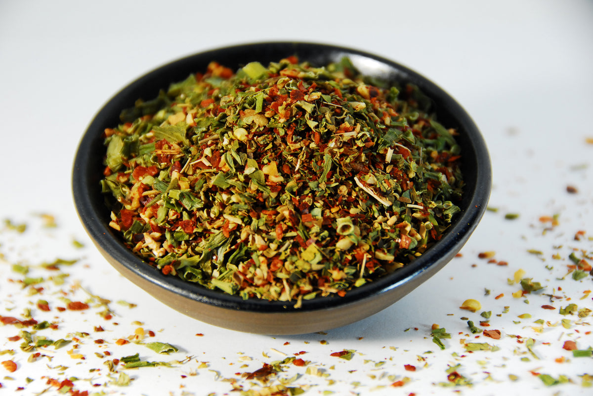 Bol noir contenant Chimichurri Pampeano