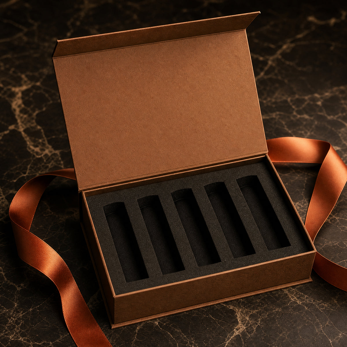 LEERE GESCHENKBOX FÜR 3 RÖHRCHEN