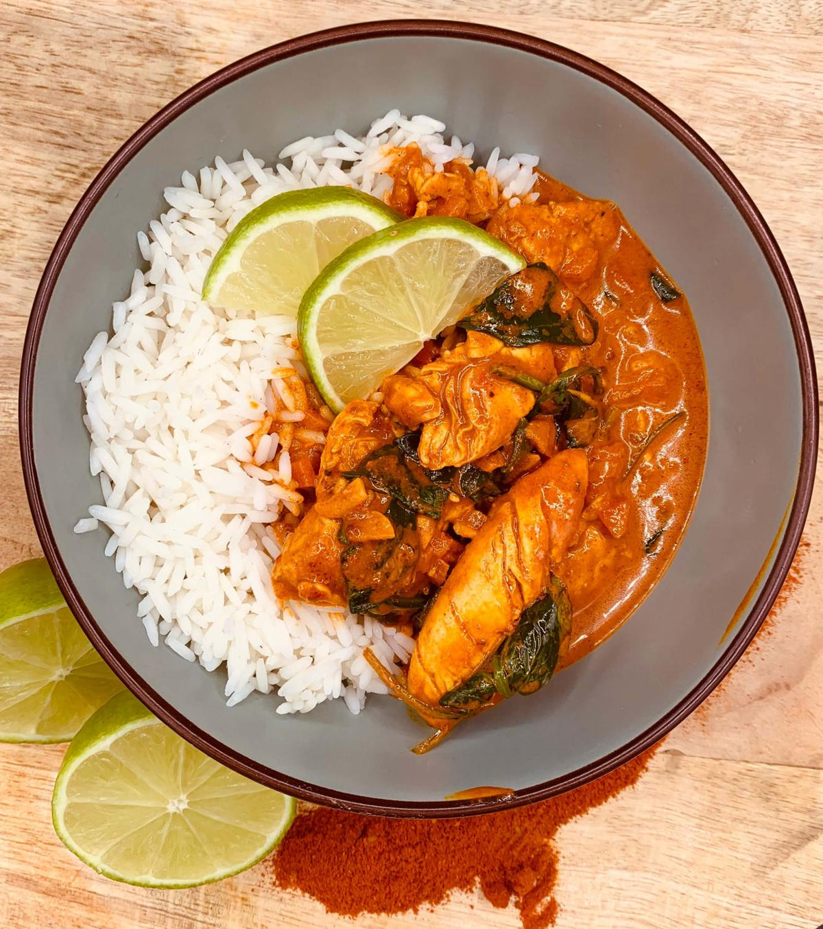 Poulet au curry rouge thaï