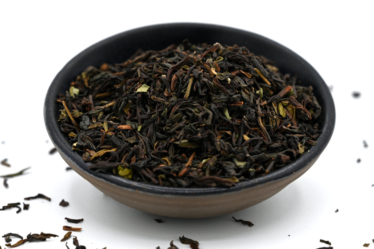 Bol noir contenant Darjeeling First Flush Blend